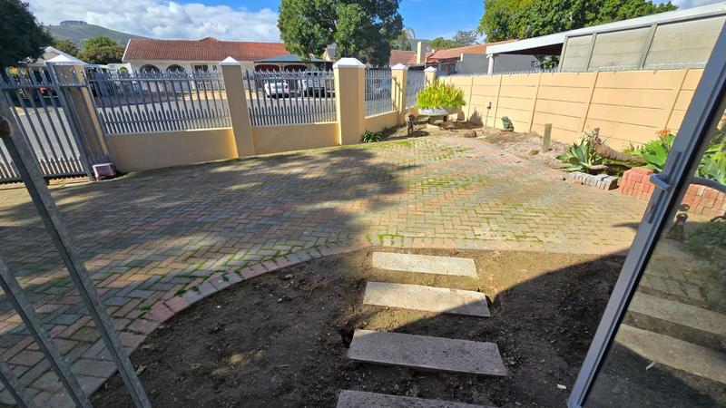 1 Bedroom Property for Sale in Welgelegen Western Cape